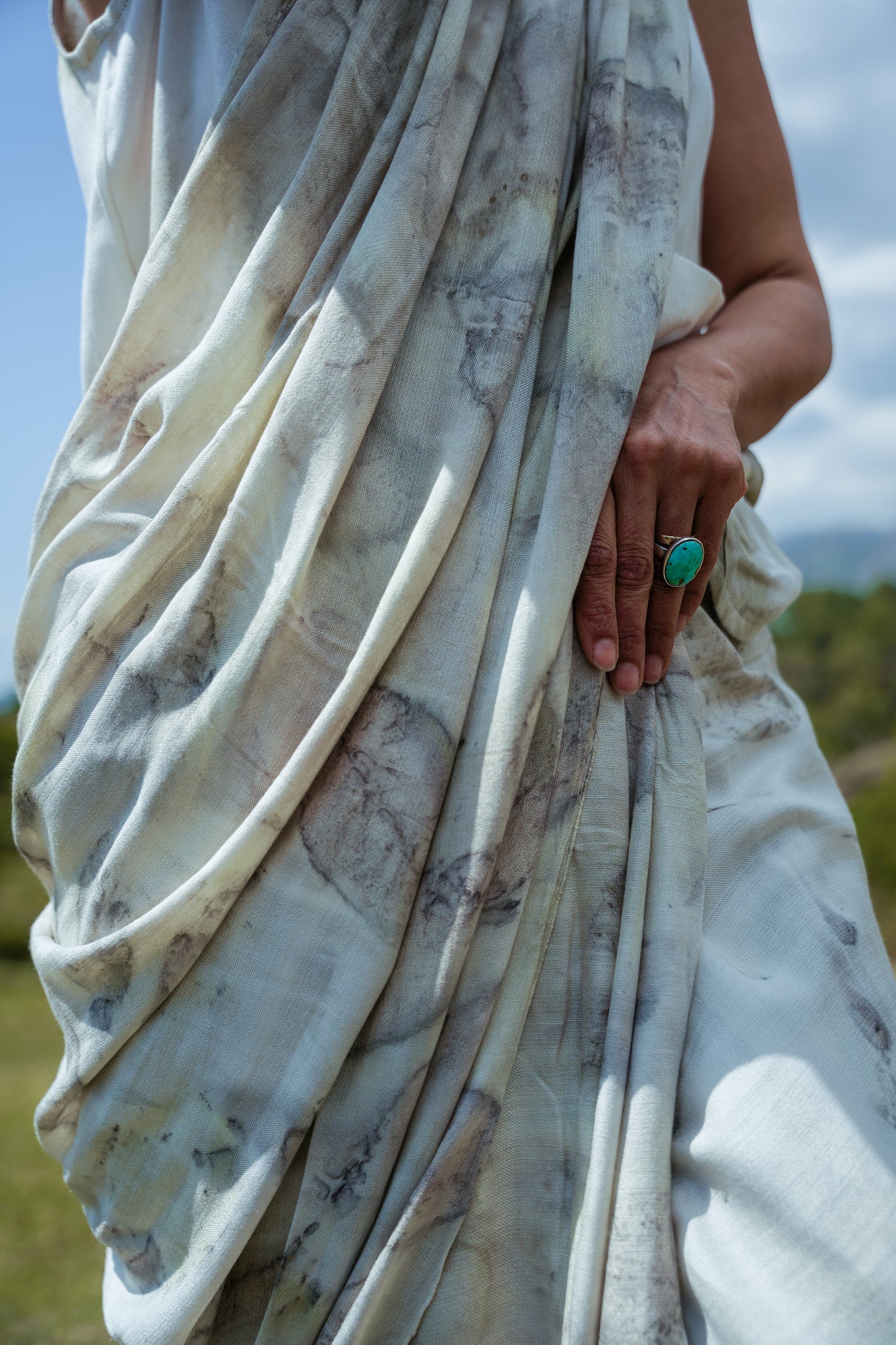 L.20 Soft Handloomed Saree with Traditional Weave and Endless Styling Possibilities