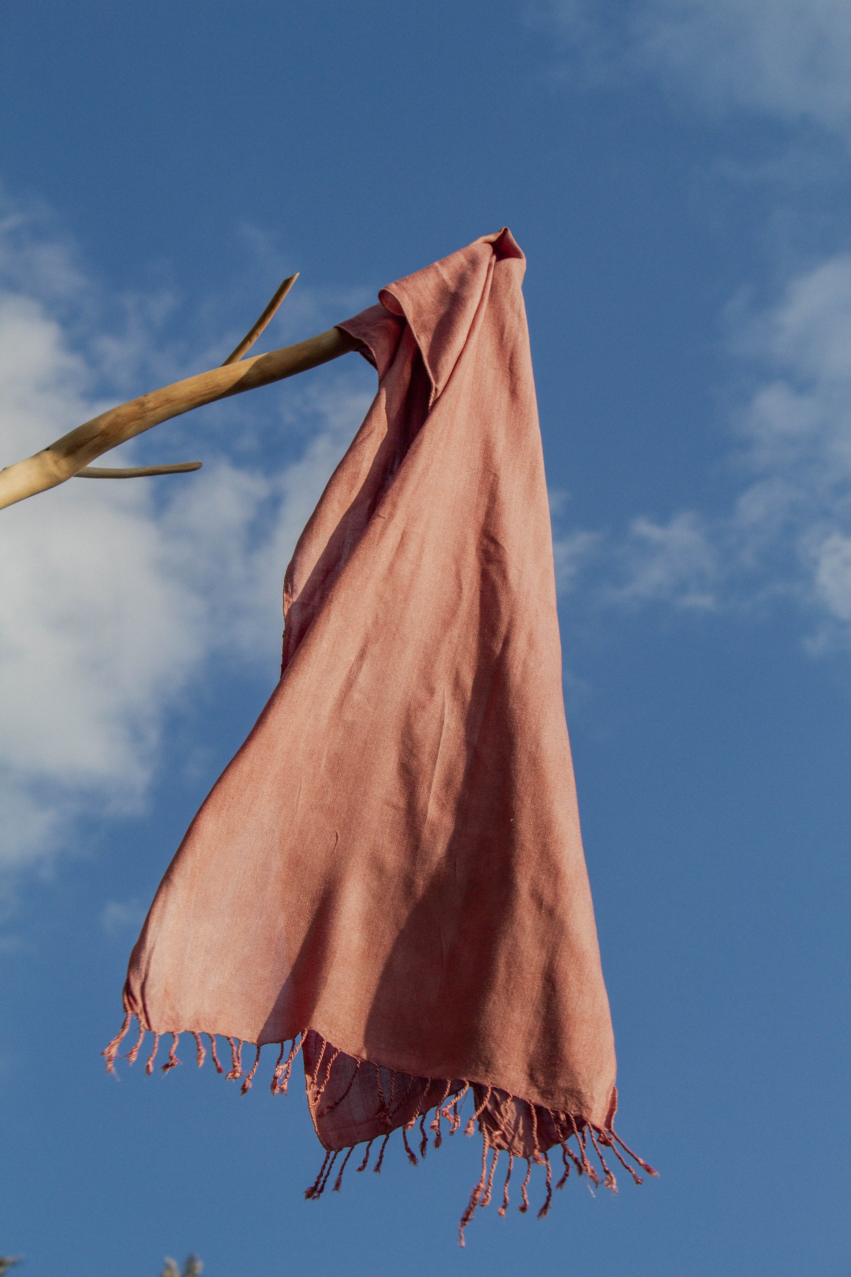 L.06 Handwoven Lotus Fiber Scarf with Lustrous Feel