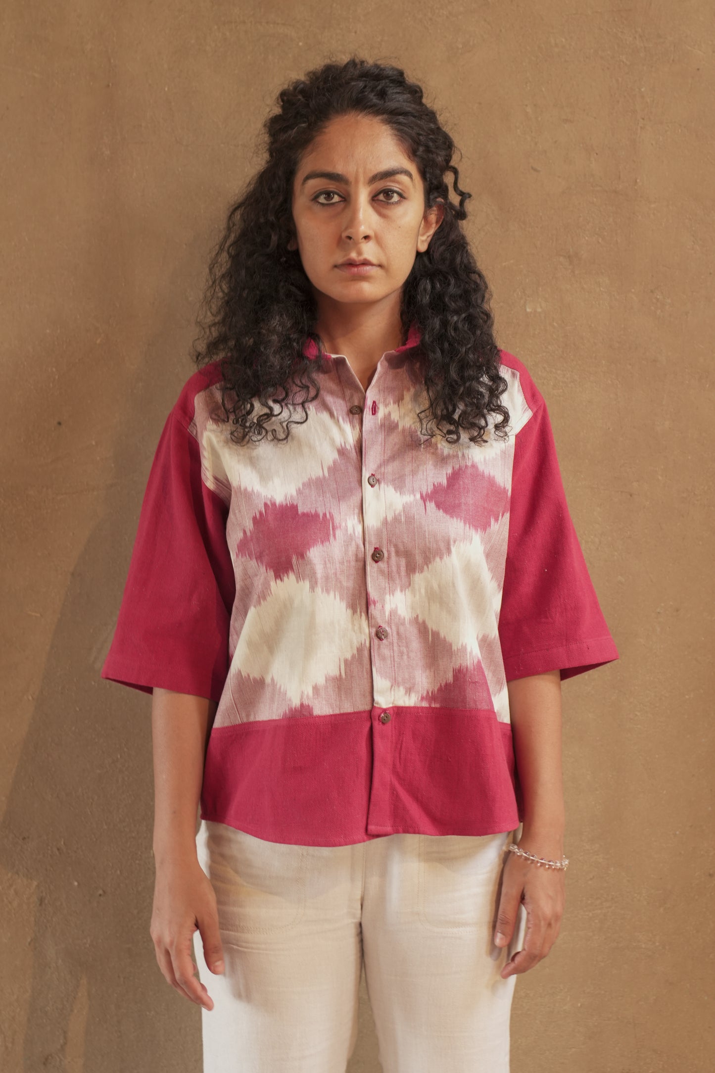 KI.08 Unisex Short-Sleeved Kala Cotton Shirt with Coconut Buttons and Ikat Patches