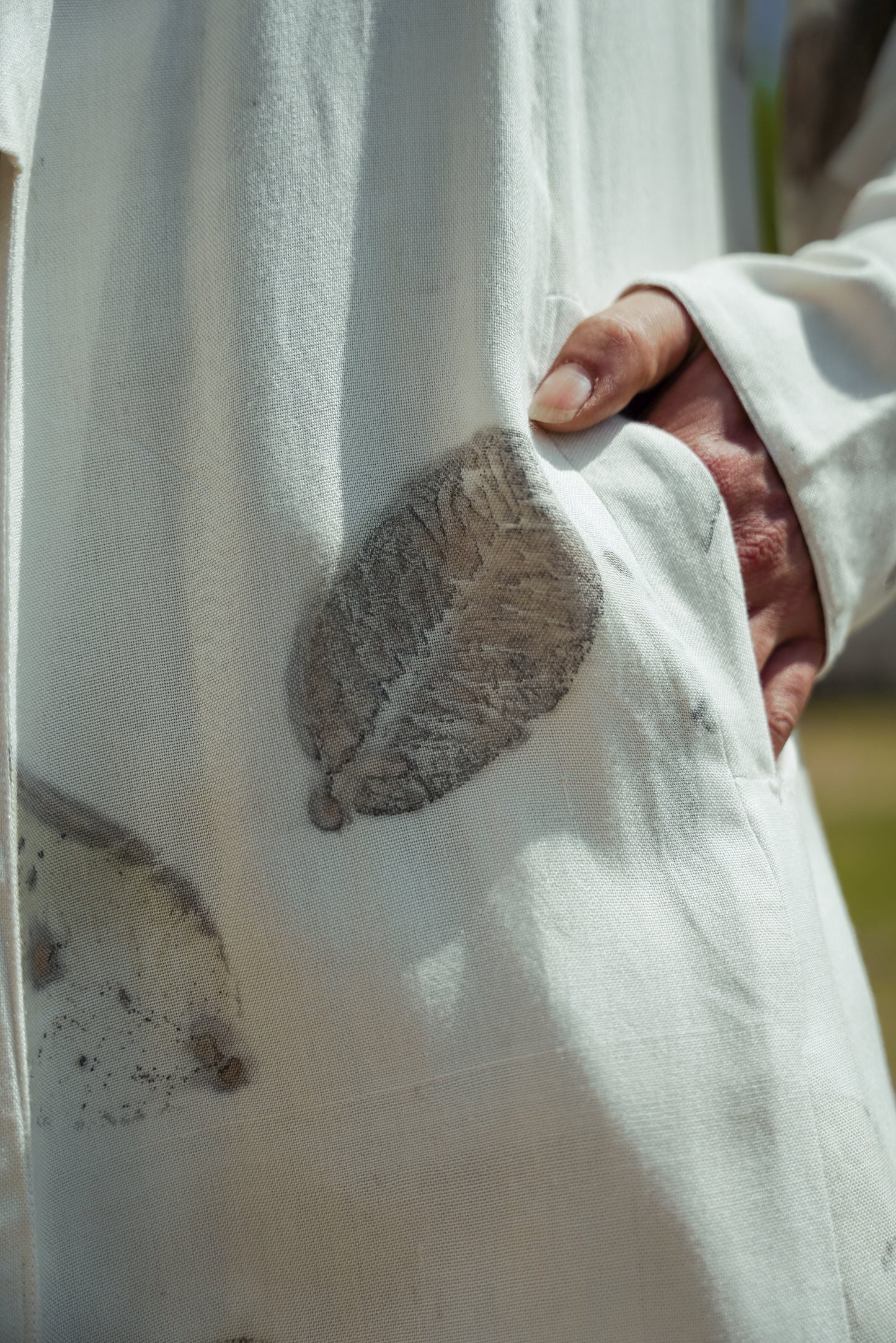 L.04 LOTUS SILK SHRUG